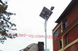 太阳能路灯在强震后的尼泊尔依然闪亮